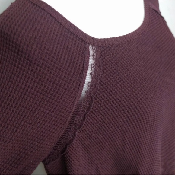 Free People Maroon Open Back Lace Waffle Top Medium - Picture 4 of 10
